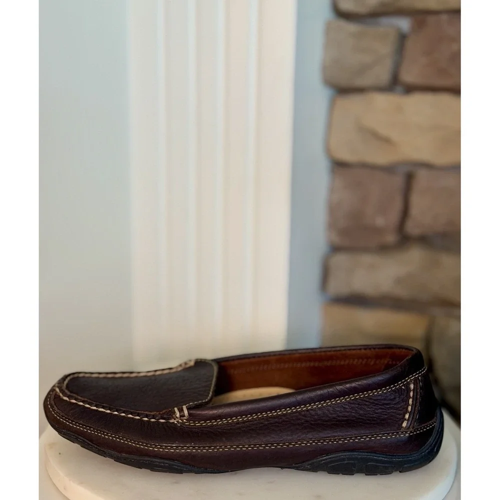 LL Bean Leather Driving Mocs Loafers Womens 9M Vibram Sole Brown Pebbled Leather